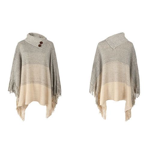 Warme Poncho met Knopen