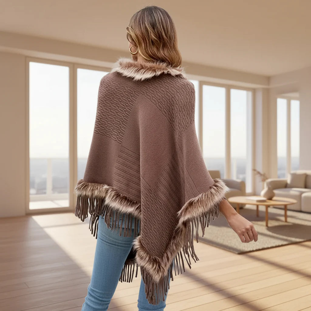 Bohemien Poncho met Bontkraag en Franjes Taupe