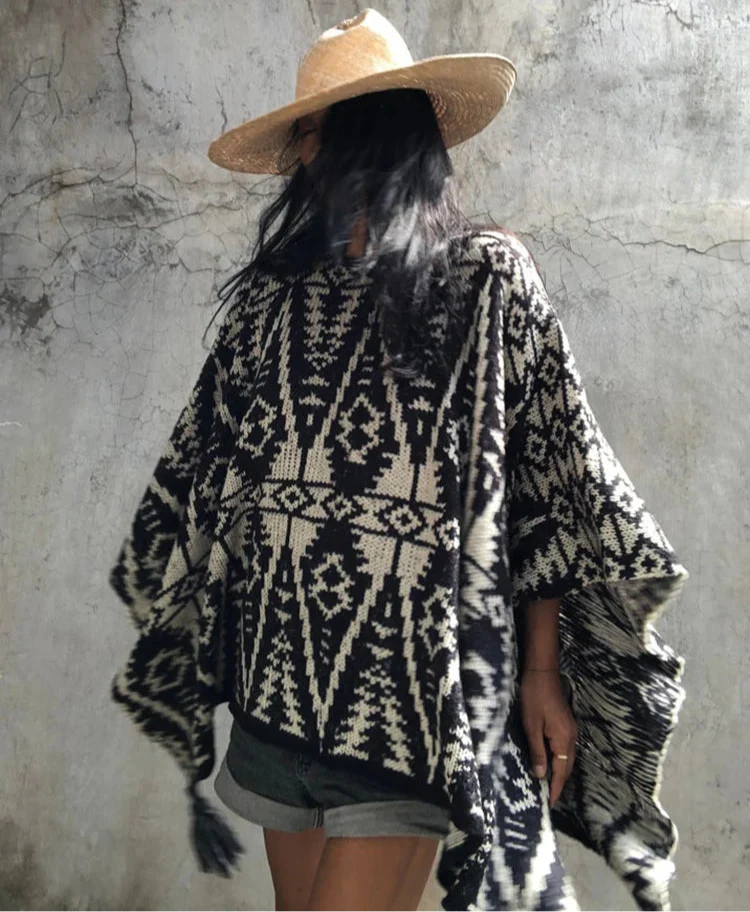 Poncho Azteken Geometrische Motieven Zwart Wit