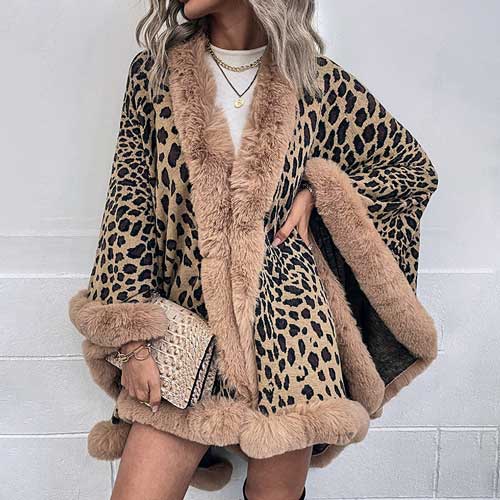 Poncho met Bontkraag