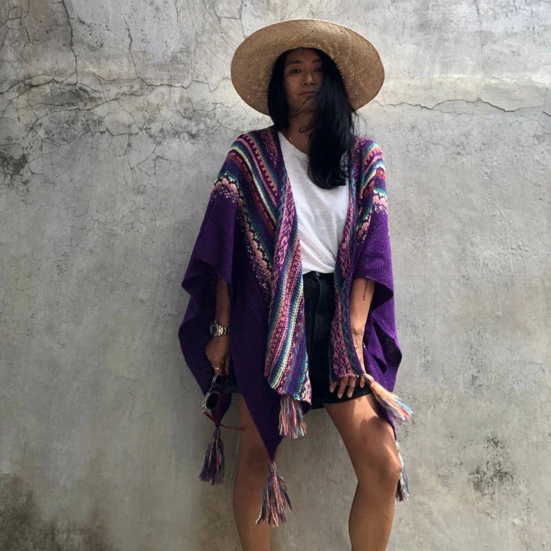 Peruaanse Gebreide Poncho met Zigzagstrepen