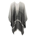 Zwart-Witte Poncho