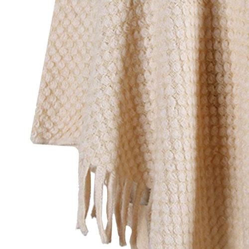 Poncho met Knopenkraag