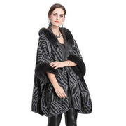 Dames Poncho met Bontkraag en Bontmouwen