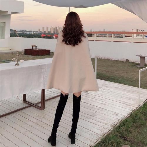 Lange Dames Poncho met Riem