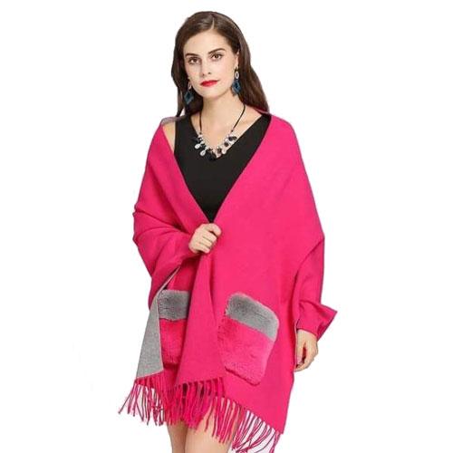 Dames Poncho met Bontzakken