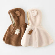 Baby Poncho Beertje